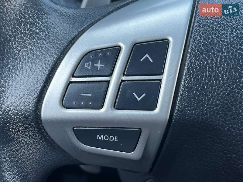 Седан Mitsubishi Lancer 2014 в Киеве
