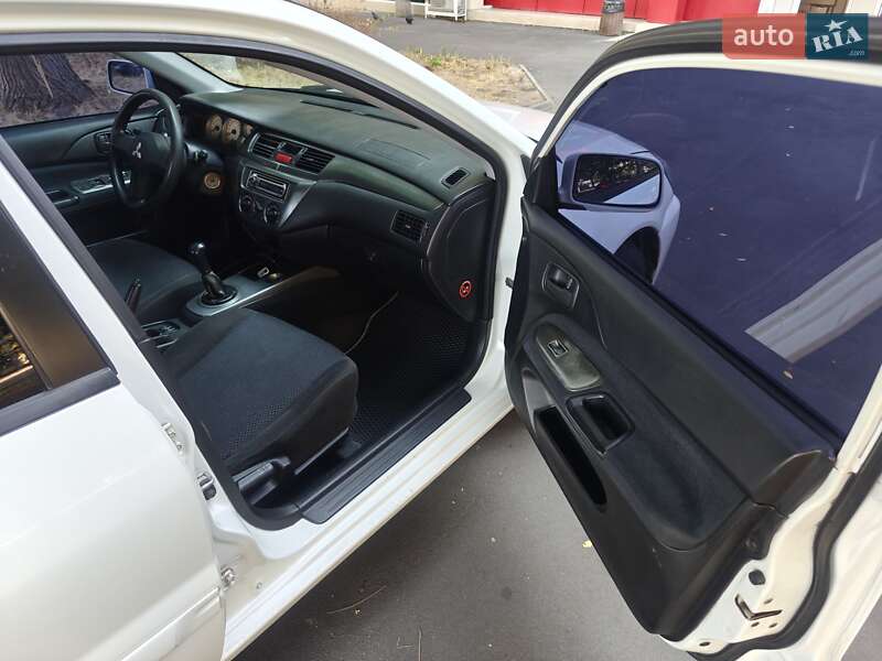 Седан Mitsubishi Lancer 2006 в Одессе