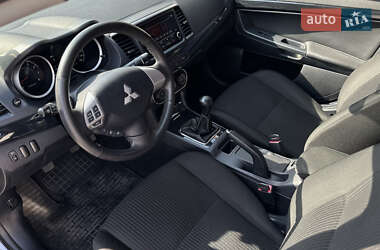 Седан Mitsubishi Lancer 2013 в 
