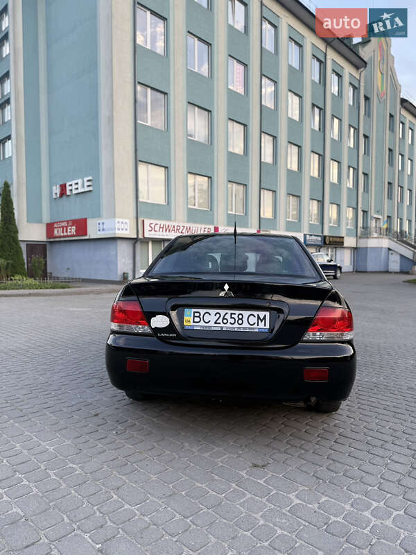 Седан Mitsubishi Lancer 2006 в Львові