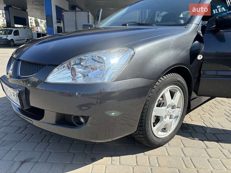 Mitsubishi Lancer 2004