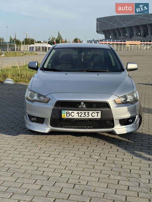 Седан Mitsubishi Lancer 2008 в Львове