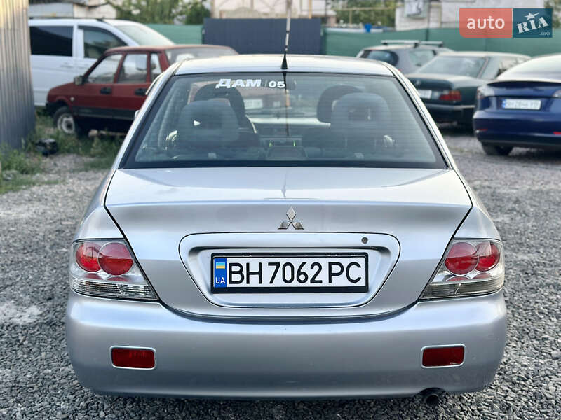 Седан Mitsubishi Lancer 2005 в Одессе