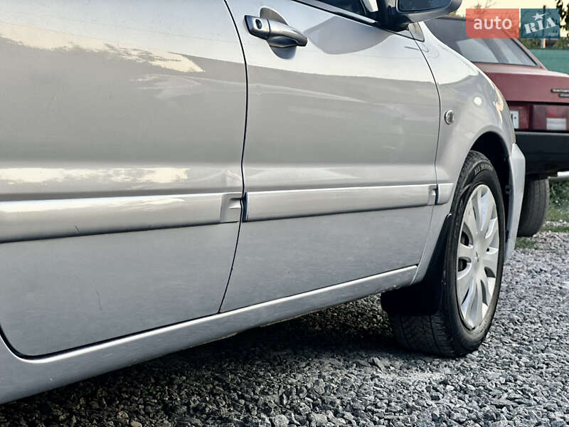 Седан Mitsubishi Lancer 2005 в Одессе