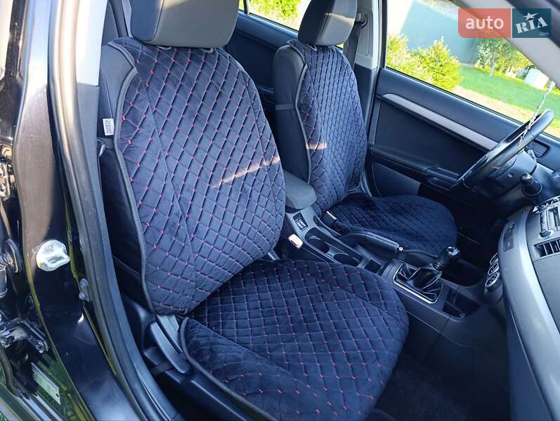 Хэтчбек Mitsubishi Lancer 2008 в Жовкве