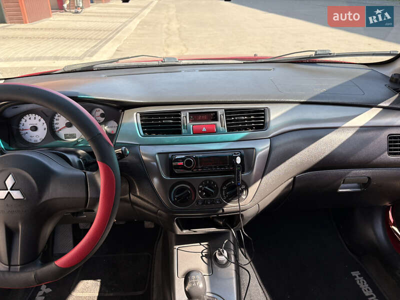 Седан Mitsubishi Lancer 2007 в Корце