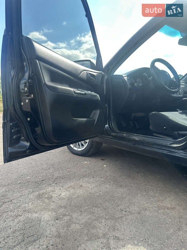 Седан Mitsubishi Lancer 2007 в Пересечном фото 10 Седан Mitsubishi Lancer 2007 в Пересечном