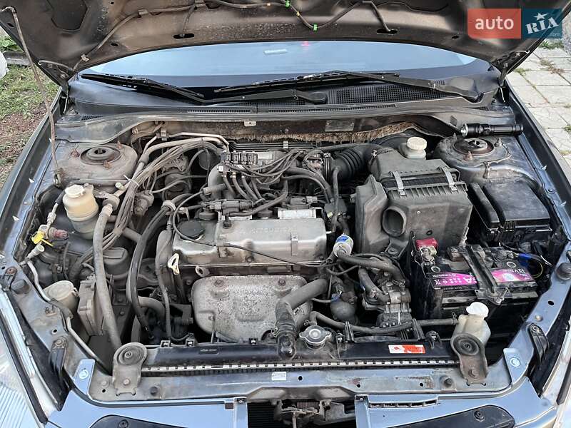 Седан Mitsubishi Lancer 2005 в Кобеляках