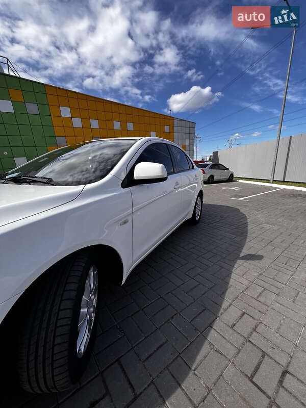 Седан Mitsubishi Lancer 2008 в Вишневом