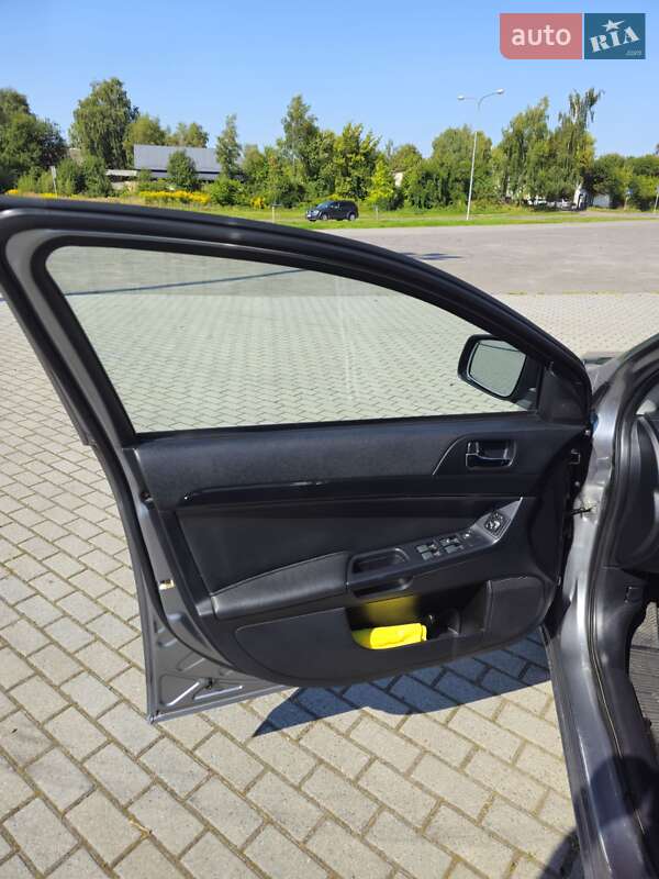 Седан Mitsubishi Lancer 2013 в Львове фото 14 Седан Mitsubishi Lancer 2013 в Львове