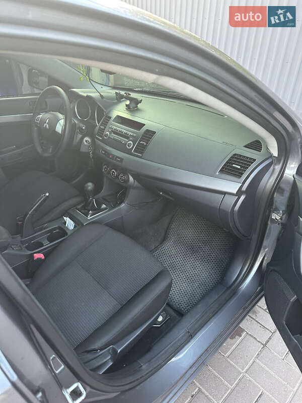 Седан Mitsubishi Lancer 2011 в Дніпрі