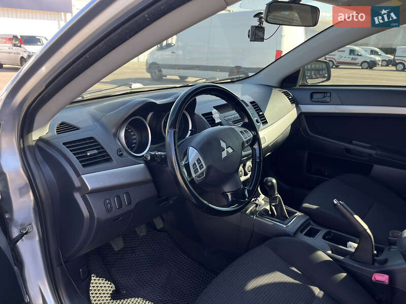 Седан Mitsubishi Lancer 2008 в Черкасах