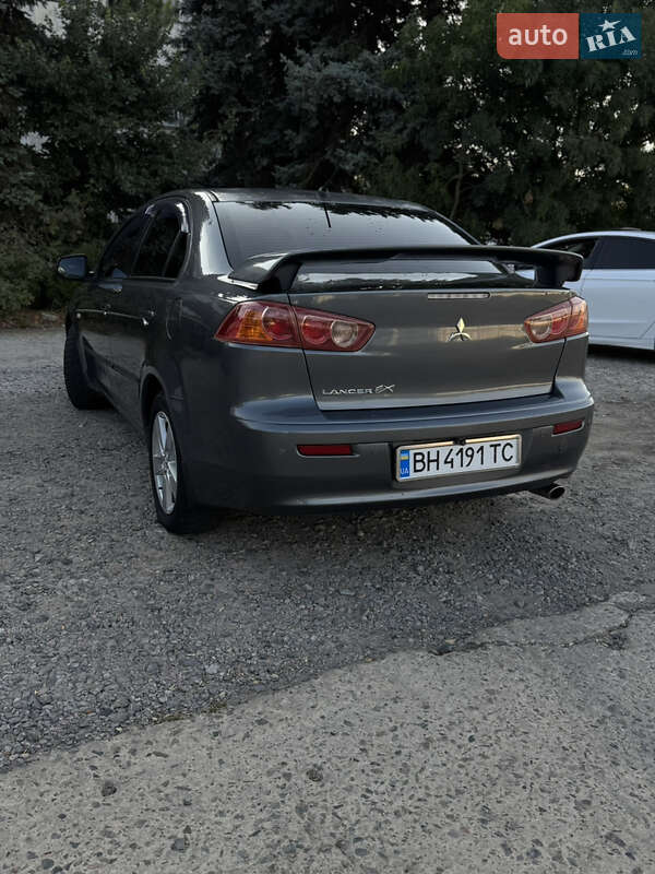 Седан Mitsubishi Lancer 2008 в Теплодаре