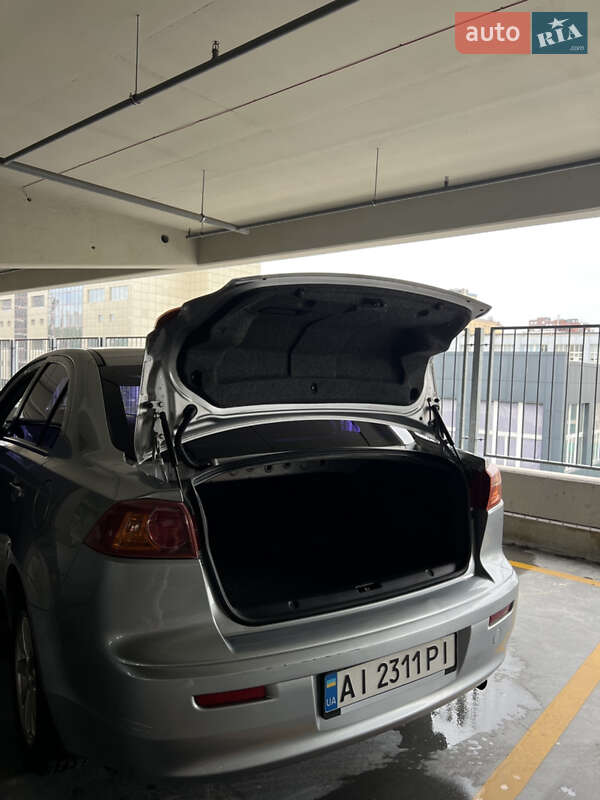 Седан Mitsubishi Lancer 2008 в Киеве фото 13 Седан Mitsubishi Lancer 2008 в Киеве