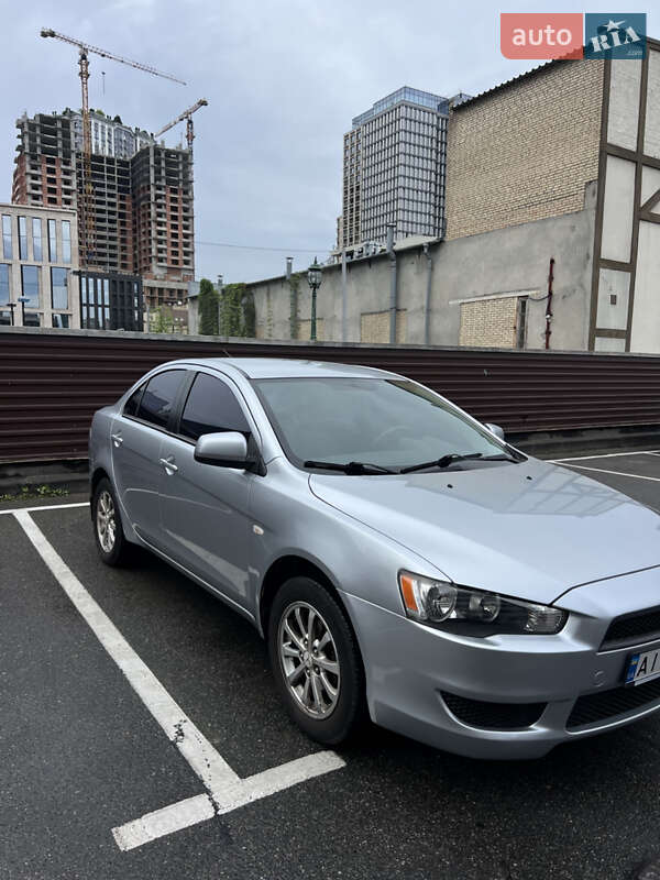 Седан Mitsubishi Lancer 2008 в Киеве фото 18 Седан Mitsubishi Lancer 2008 в Киеве