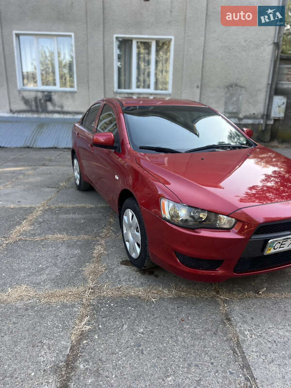 Седан Mitsubishi Lancer 2010 в Чернівцях