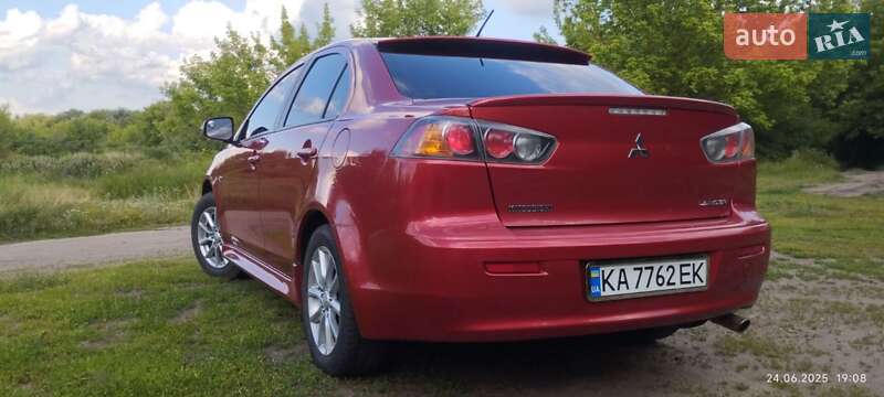 Седан Mitsubishi Lancer 2016 в Киеве