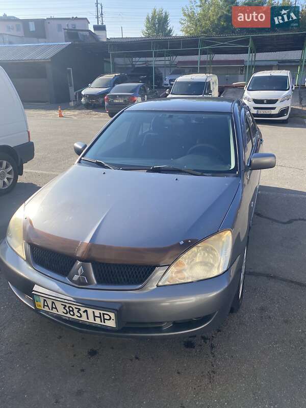 Седан Mitsubishi Lancer 2008 в Киеве