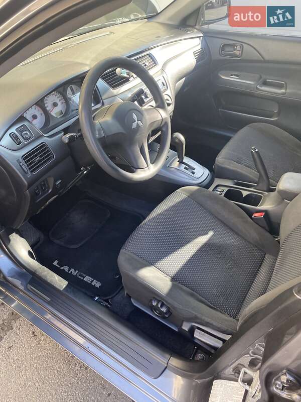 Седан Mitsubishi Lancer 2008 в Киеве