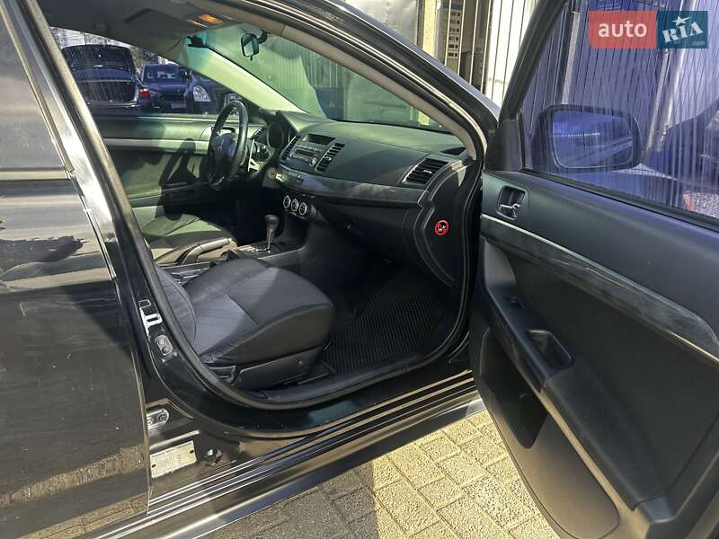 Седан Mitsubishi Lancer 2007 в Николаеве