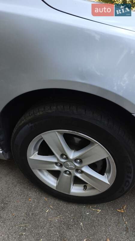 Седан Mitsubishi Lancer 2008 в Киеве