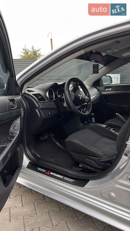 Седан Mitsubishi Lancer 2007 в Николаеве