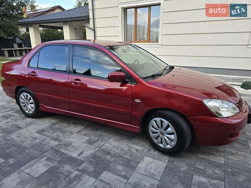 Седан Mitsubishi Lancer 2005 в Ивано-Франковске