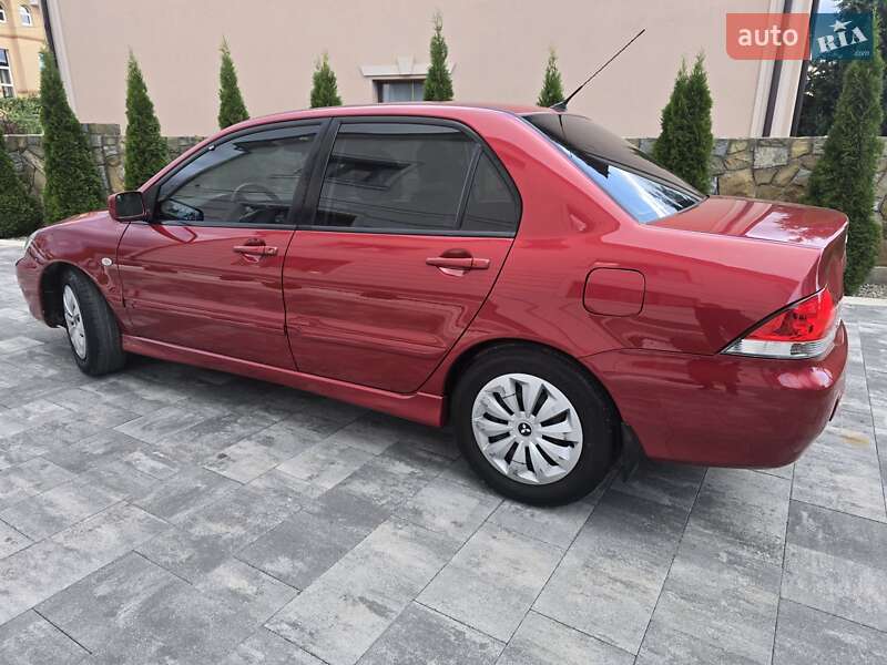 Седан Mitsubishi Lancer 2005 в Ивано-Франковске