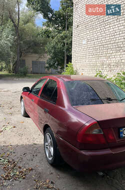Седан Mitsubishi Lancer 1998 в 