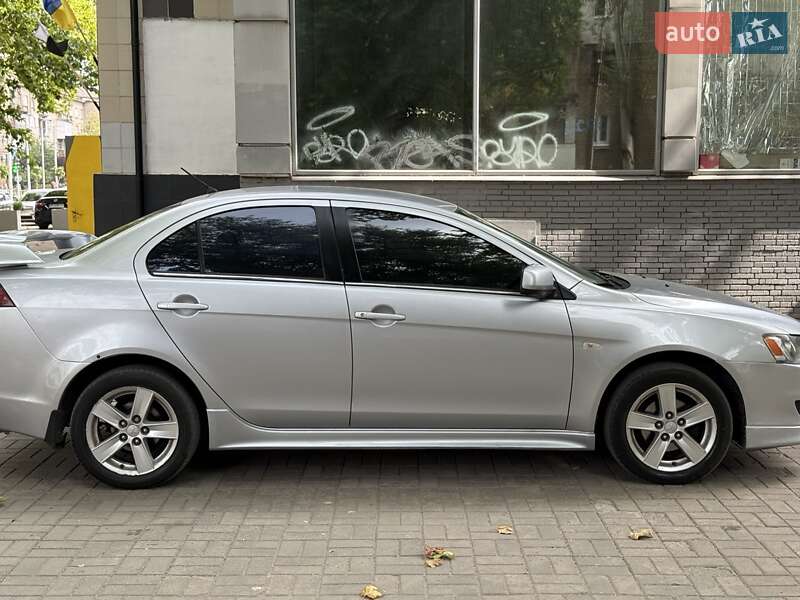 Седан Mitsubishi Lancer 2007 в Запорожье