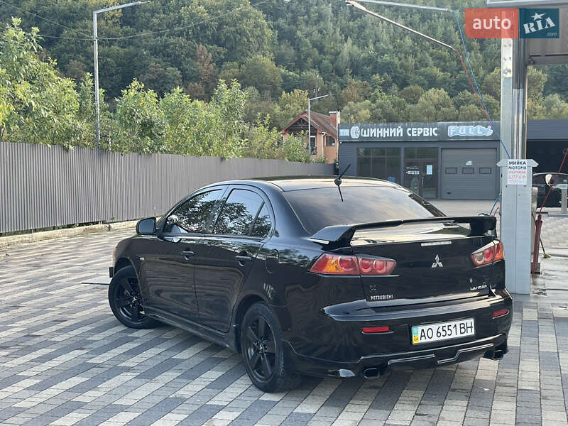Седан Mitsubishi Lancer 2008 в Сваляве