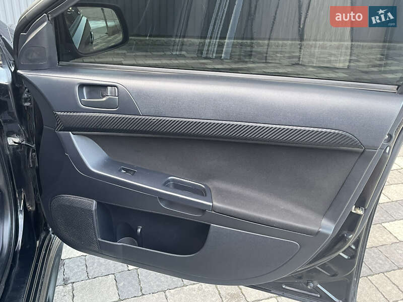 Седан Mitsubishi Lancer 2008 в Сваляве