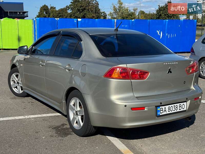 Седан Mitsubishi Lancer 2007 в Києві