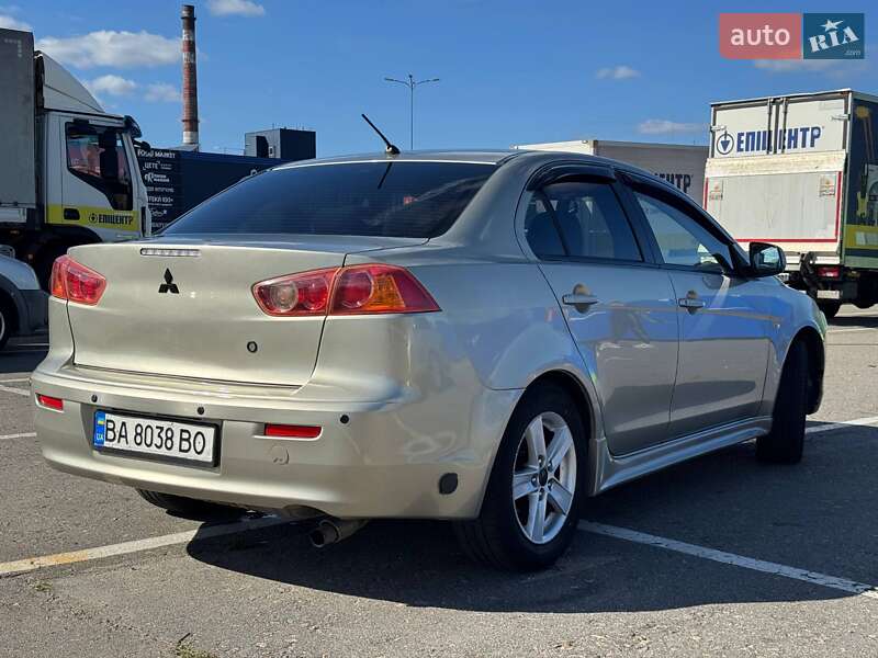 Седан Mitsubishi Lancer 2007 в Києві