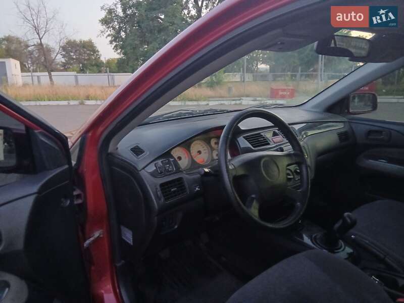 Седан Mitsubishi Lancer 2004 в Дніпрі фото 2 Седан Mitsubishi Lancer 2004 в Дніпрі