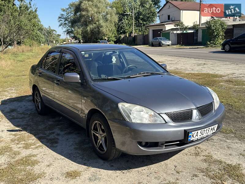 Седан Mitsubishi Lancer 2007 в Киеве