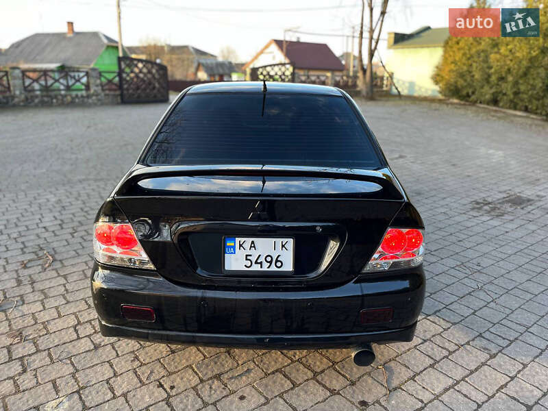 Седан Mitsubishi Lancer 2005 в Ирпене