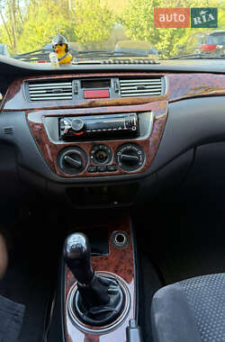 Седан Mitsubishi Lancer 2005 в 