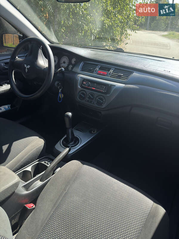 Седан Mitsubishi Lancer 2008 в Днепре
