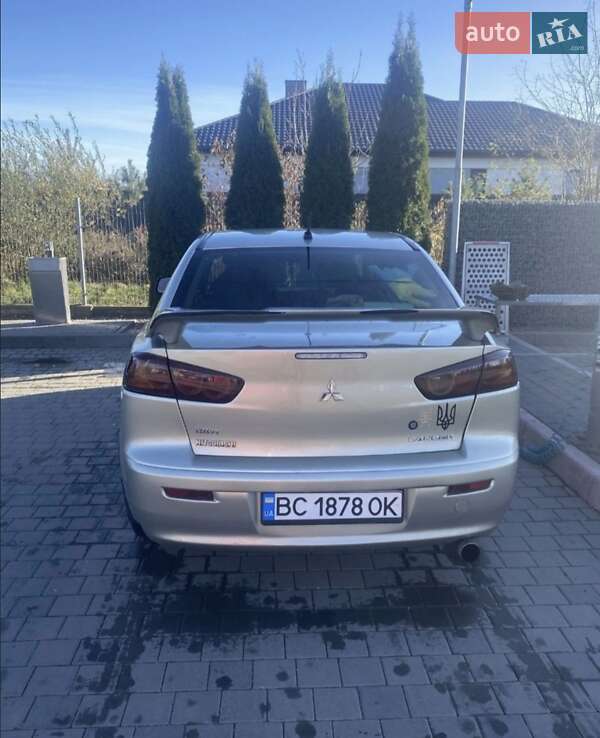 Седан Mitsubishi Lancer 2008 в Старом Самборе