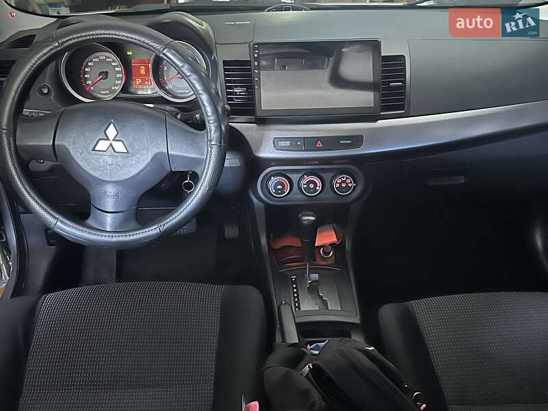 Седан Mitsubishi Lancer 2008 в Мукачево