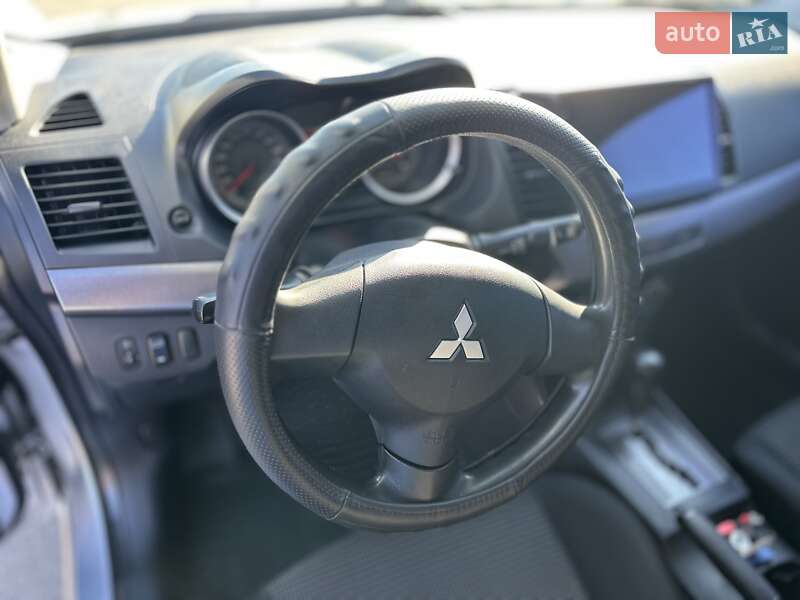 Седан Mitsubishi Lancer 2008 в Мукачево
