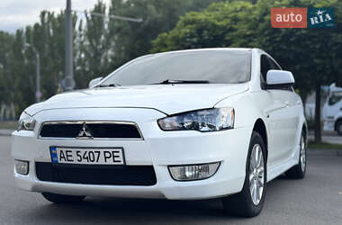 Седан Mitsubishi Lancer 2015 в 