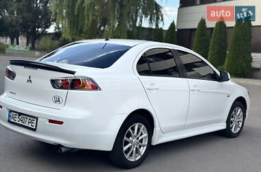 Седан Mitsubishi Lancer 2015 в 