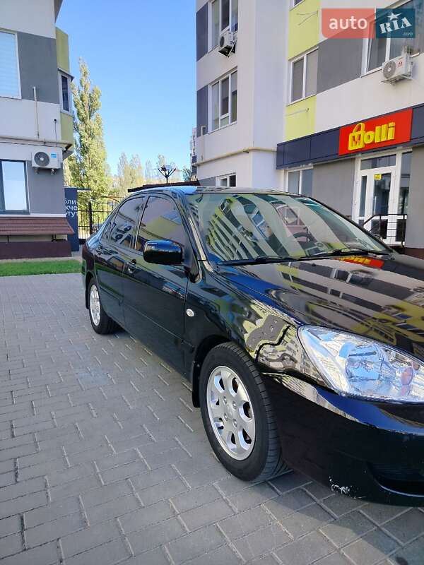 Седан Mitsubishi Lancer 2009 в Черкассах