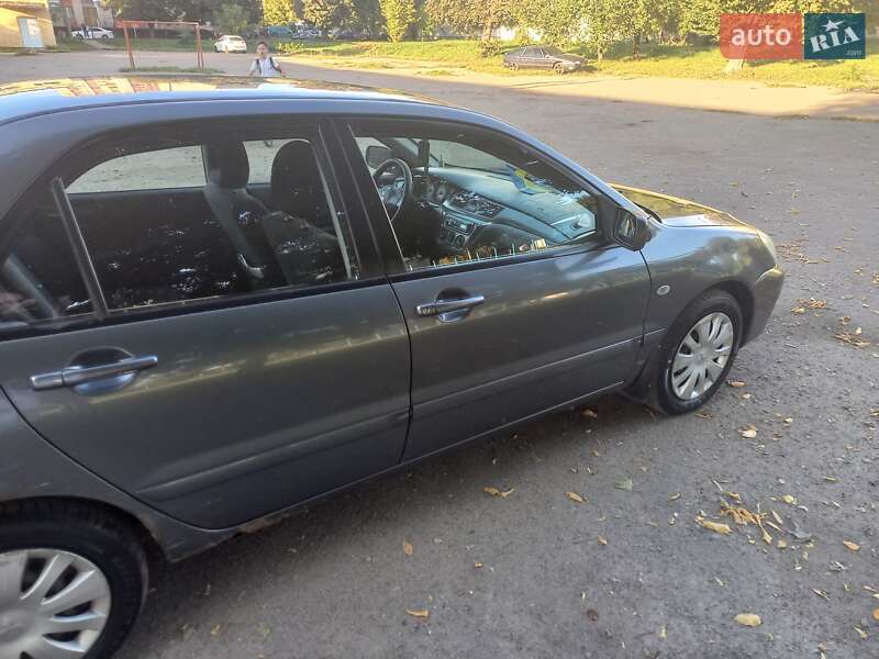 Седан Mitsubishi Lancer 2007 в Львові фото 7 Седан Mitsubishi Lancer 2007 в Львові