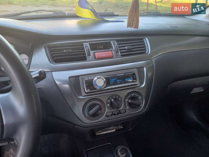 Седан Mitsubishi Lancer 2007 в Львові фото 15 Седан Mitsubishi Lancer 2007 в Львові