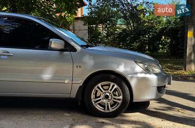 Седан Mitsubishi Lancer 2005 в 