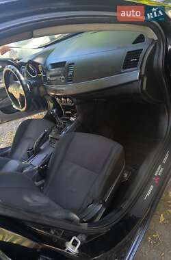 Хэтчбек Mitsubishi Lancer 2010 в 