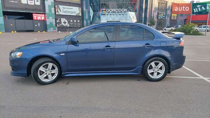 Седан Mitsubishi Lancer 2008 в Киеве